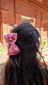 Shivalic Hand Embroidered Clutcher Bow