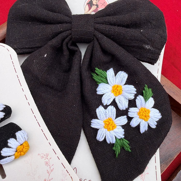 Midnight Daisy Hamper