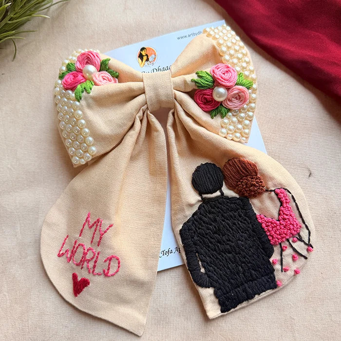 My World Hand Embroidered Couple Bow Hair Clip – Beige