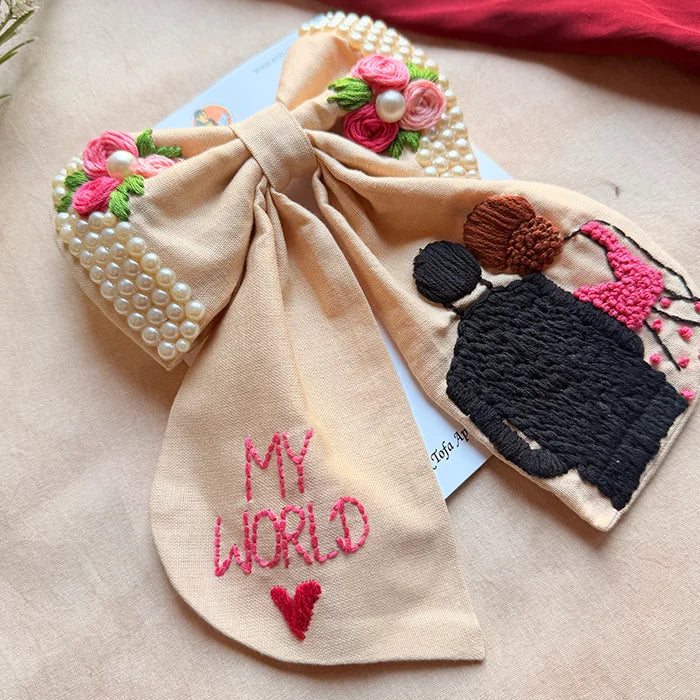 My World Hand Embroidered Couple Bow Hair Clip – Beige