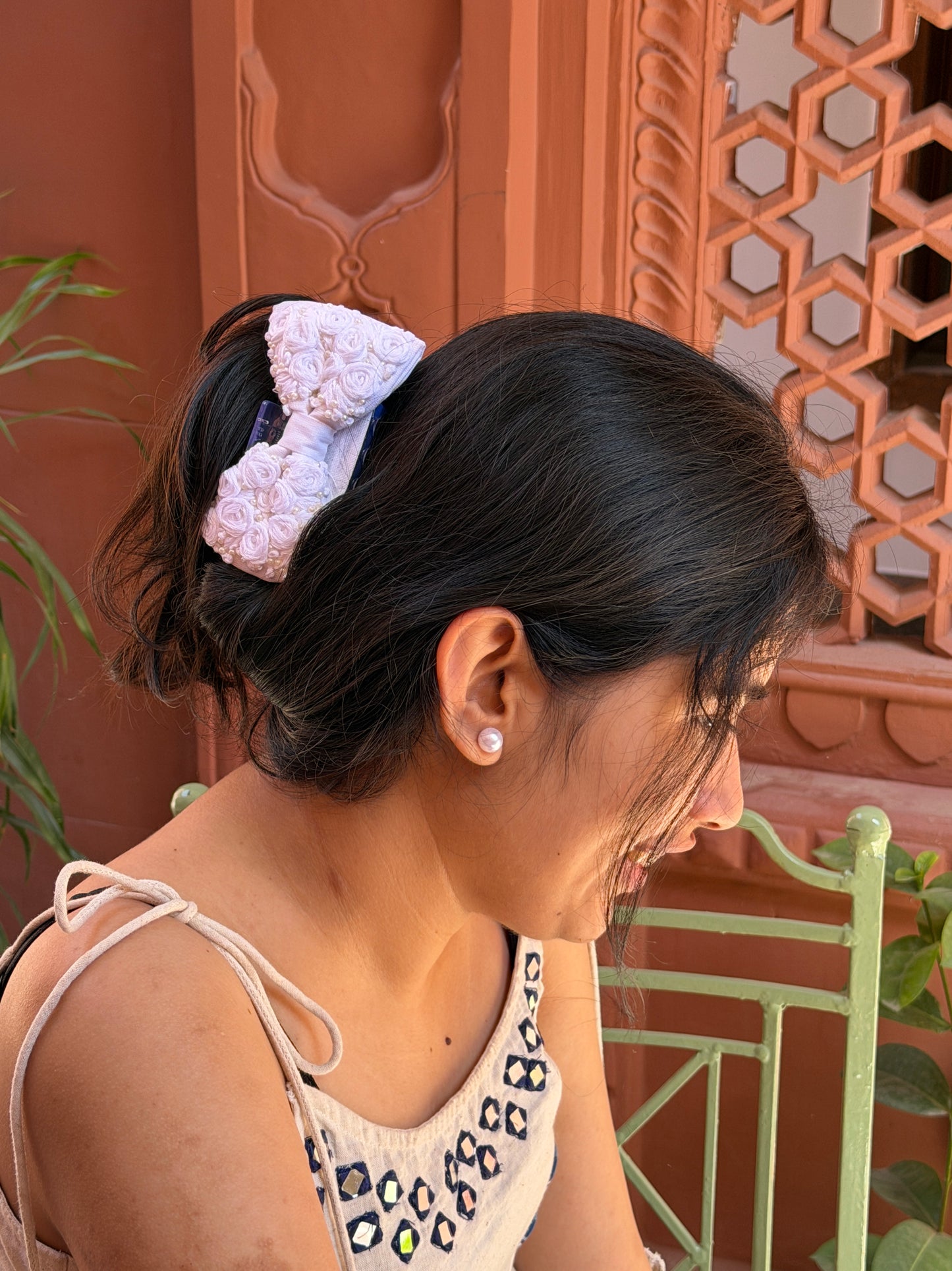 White Rosey Hand Embroidered Clutcher Bow