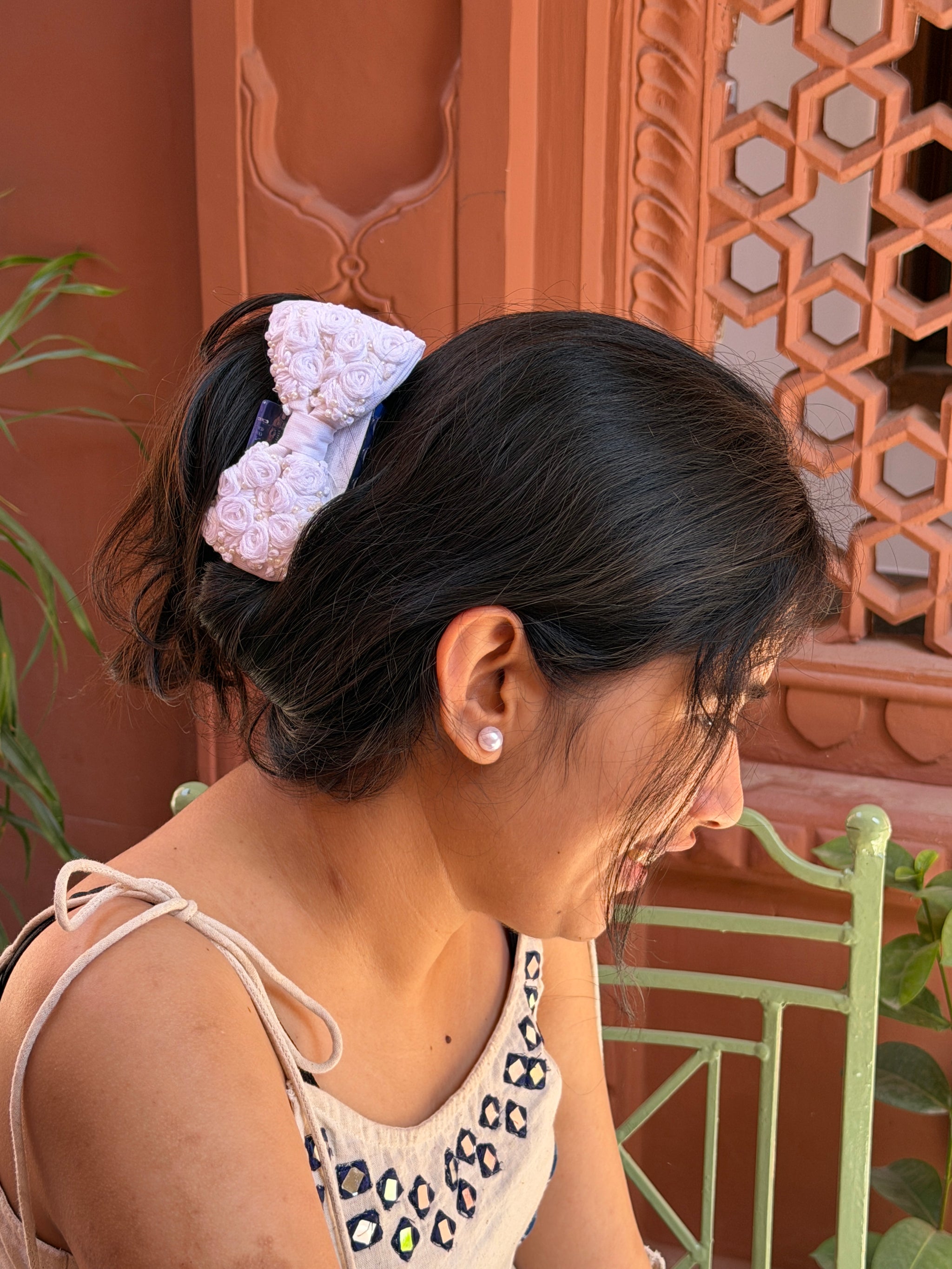 White Rosey Hand Embroidered Clutcher Bow