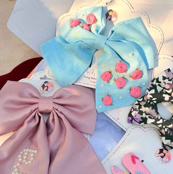 Rosé & Sky Personalized Floral Hair Accessory Hamper