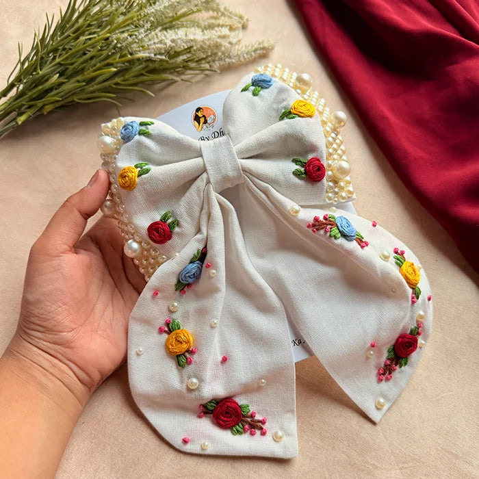 Godavari White Hand Embroidered Floral Bow Hair Clip
