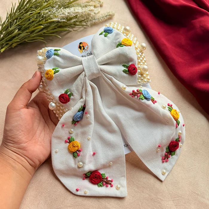 Godavari White Hand Embroidered Floral Bow Hair Clip