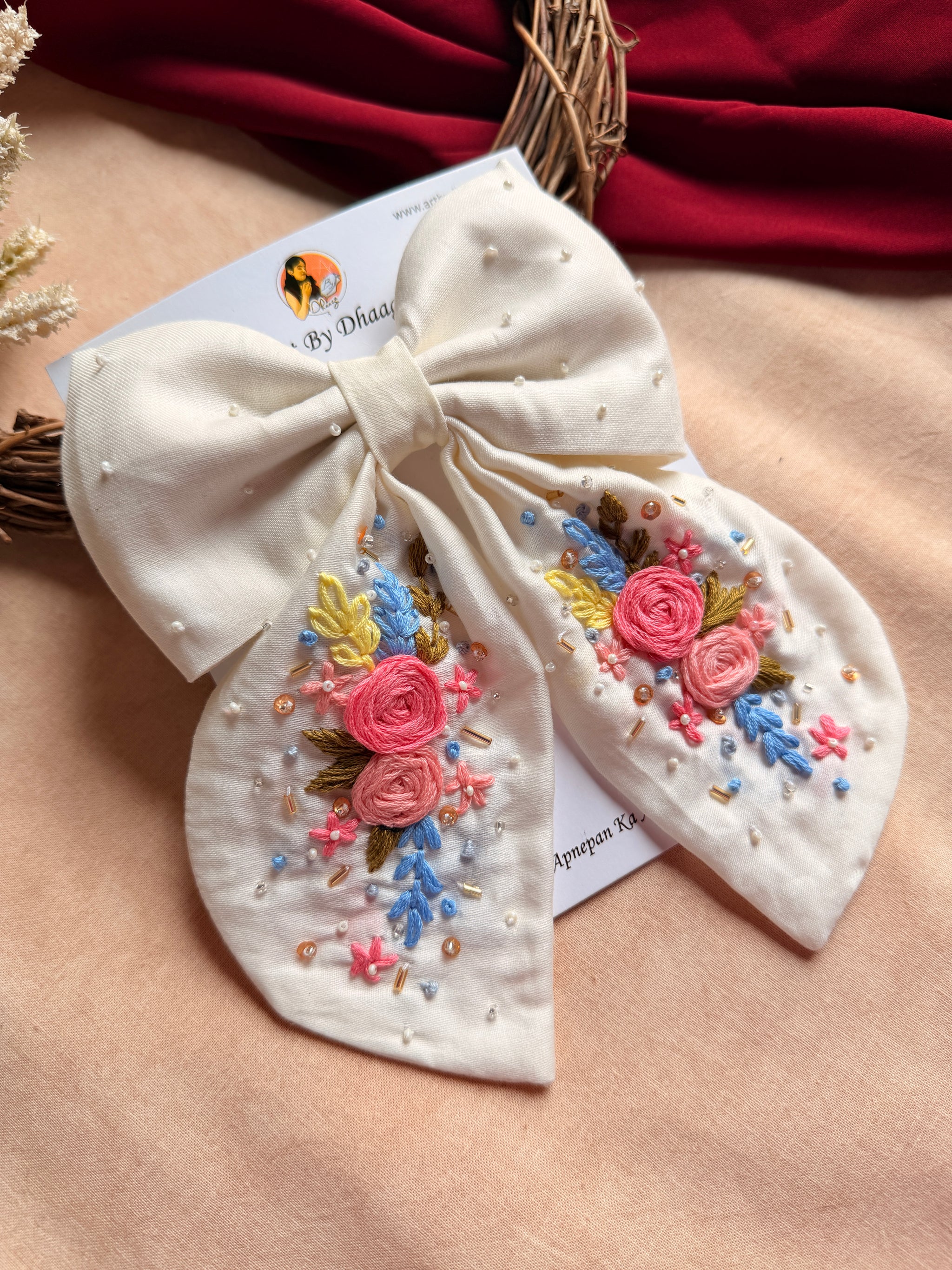 Gazel White Hand Embroidered Bow Hair Clip with Floral Detailing
