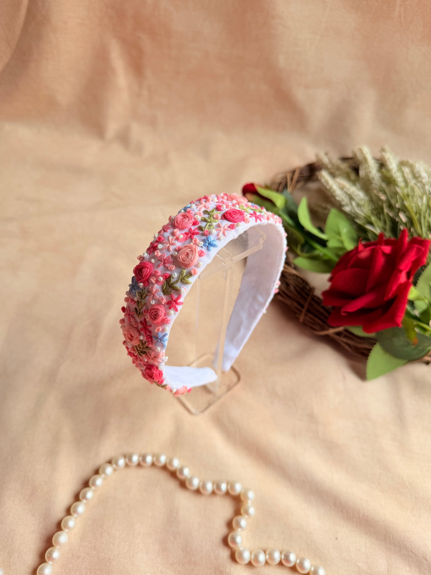 Neelkamal Safed Pushp Hand Embroidered Headband