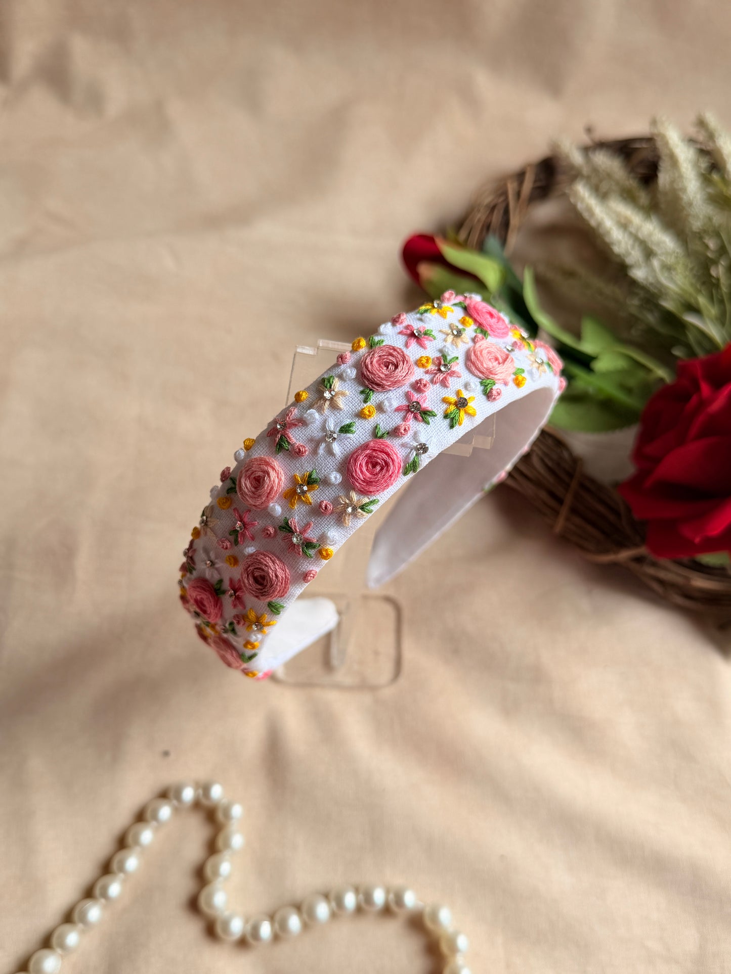 Phoolwari Safed Gul Hand Embroidered Headband