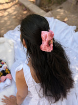Roshni’s Hand Embroidered Clutcher Bow