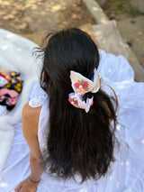 Snowwhite’s Hand Embroidered Clutcher Bow