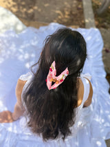 Vindhya Hand Embroidered Clutcher Bow