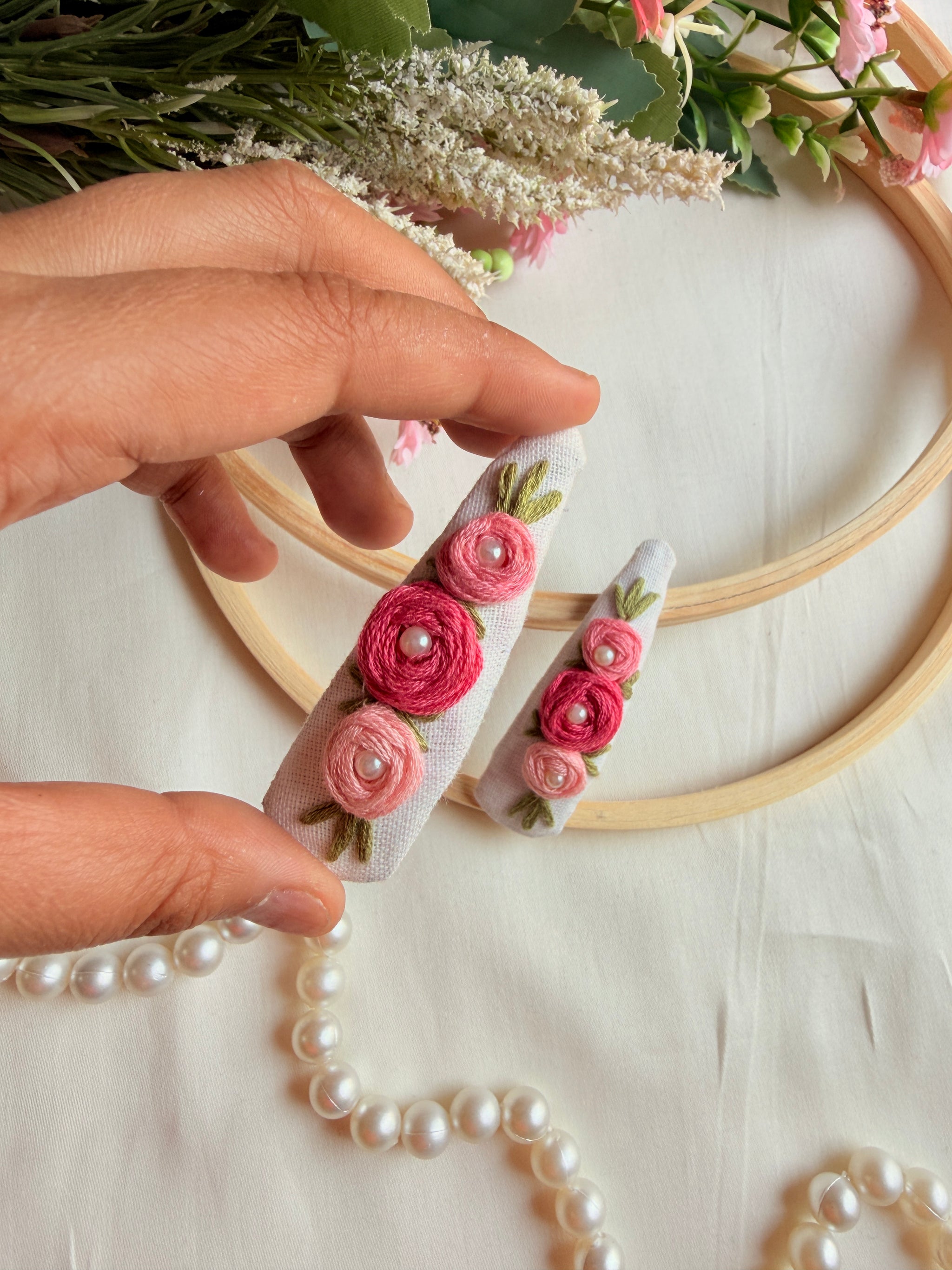 Niya White Hand Embroidered Floral Tic Tac Clips