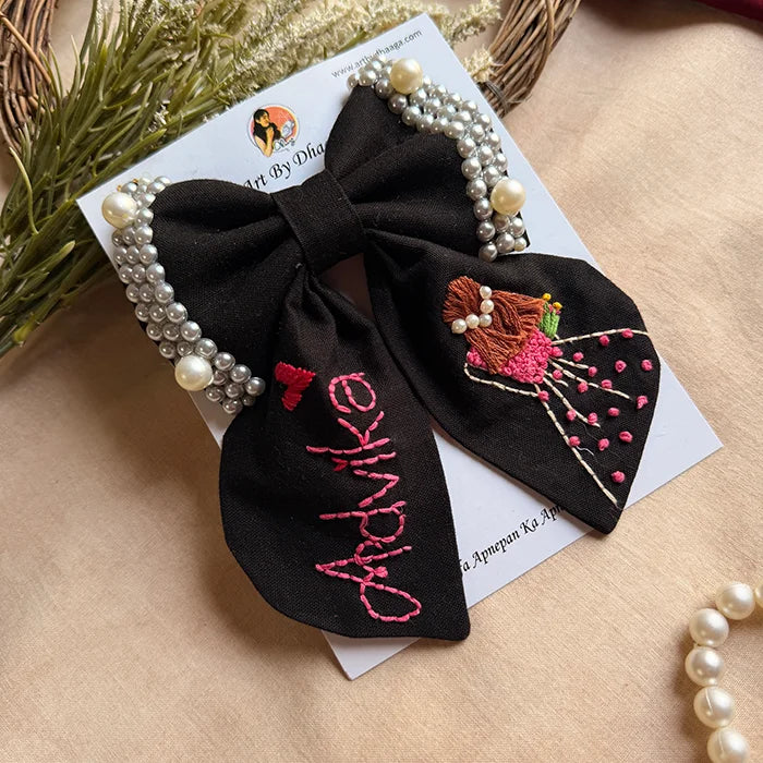 Aaina Black Mini Bow for Kids – Hand-Embroidered Personalized Hair Accessory