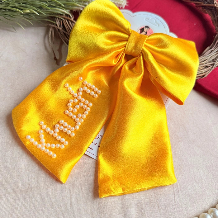 Sunehri Pearl Bow Hair Accessory
