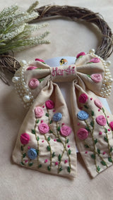 Apsara Mini Beige Bow for Kids – Hand-Embroidered Floral Hair Accessory