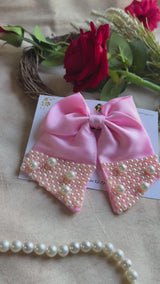 Pearl of Wisdom Pink Bow Hair Clip