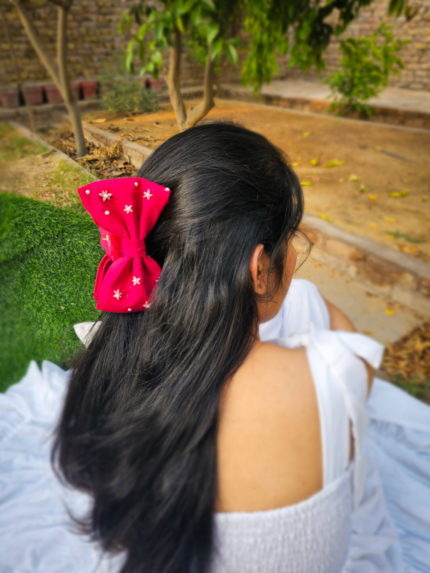 Hand Embroidered Clutcher Bow - Rani Pink