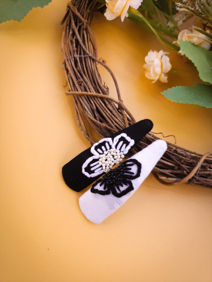 Mono Magic – Hand-Embroidered Black & White Tic Tac Set